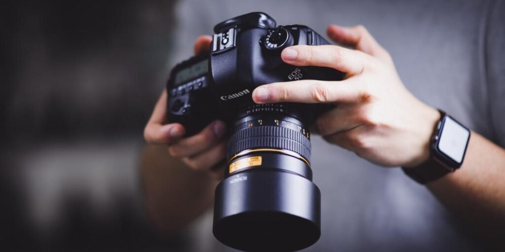 تدرّب على مهارات التصوير والإضاءة